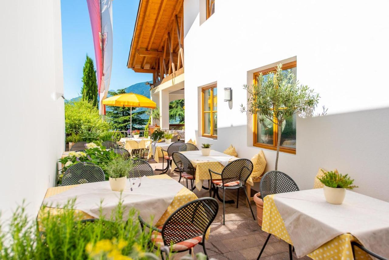 Small Hotel Sonne Тіроло Екстер'єр фото